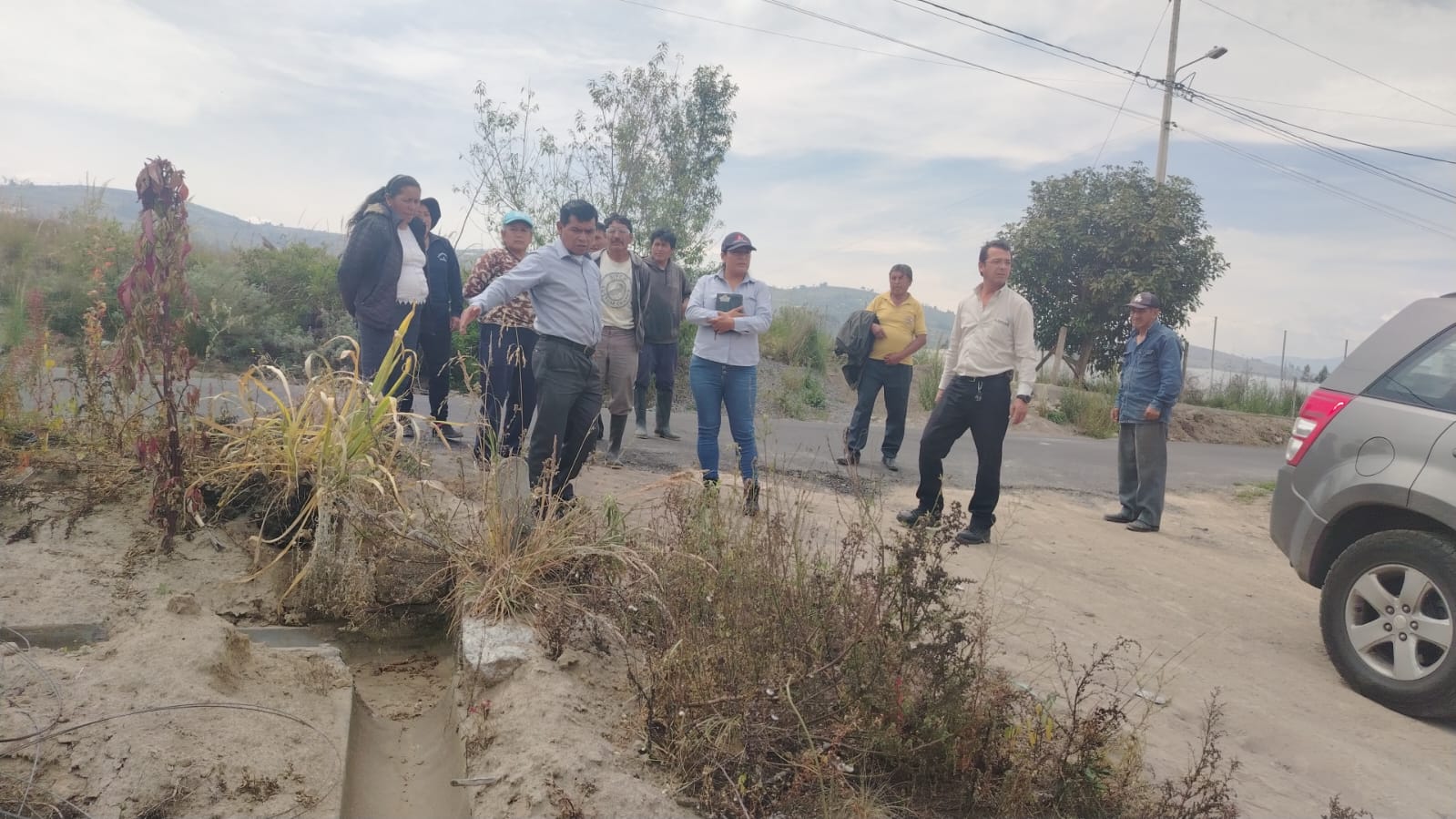 AVANZA PROYECTO DE ASFALTADO ENTRE SIGSIPAMBA Y LAS VIÑAS EN PICAIHUA